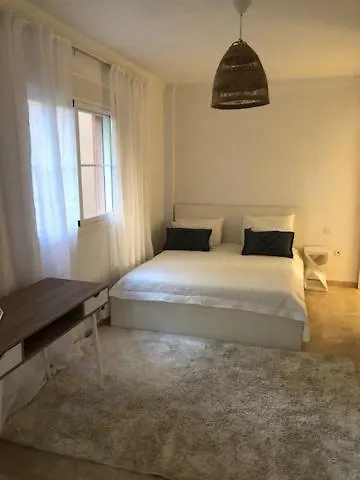 Center Beach 2 Beds Appartement Elviria