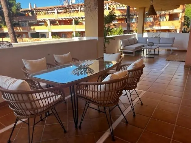 Center Beach 2 Beds Appartement Elviria
